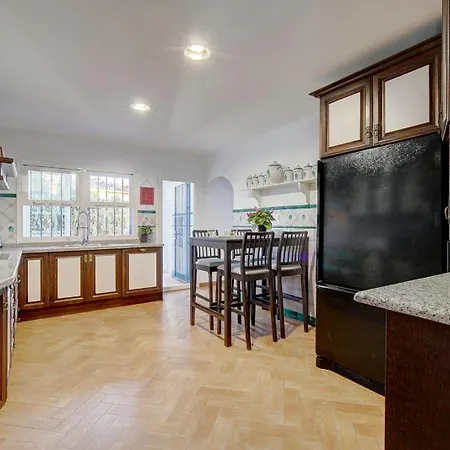 10 Luxe By Lirios Village 别墅 马尔韦利亚