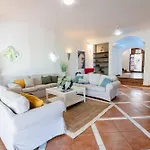10 Luxe By Lirios Village
