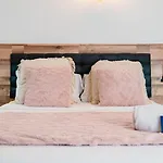 10 Luxe By Lirios Village * ماربيا