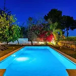 10 Luxe By Lirios Village ماربيا