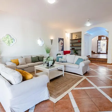10 Luxe By Lirios Village - Superb Location And Heated Pool Villa Marbellac