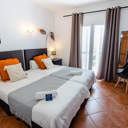 10 Luxe By Lirios Village - Superb Location And Heated Pool Villa Marbellac