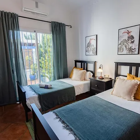 Villa 10 Luxe By Lirios Village - Superb Location And Heated Pool *