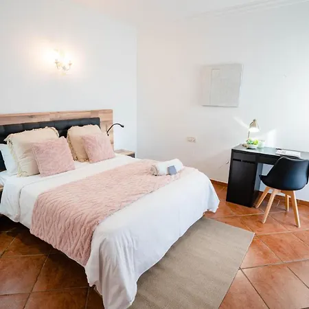 10 Luxe By Lirios Village - Superb Location And Heated Pool