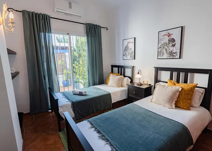 10 Luxe By Lirios Village Marbella