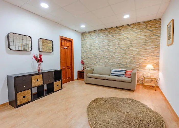 10 Luxe By Lirios Village *