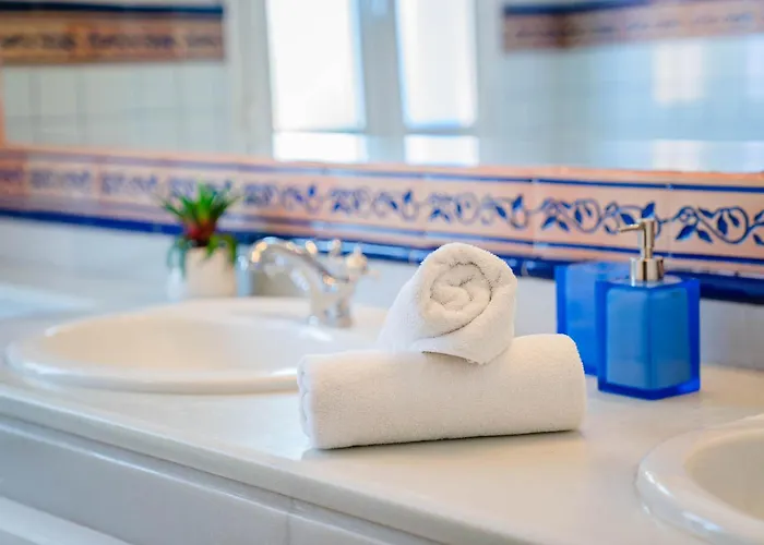 10 Luxe By Lirios Village Marbella