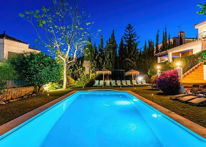 فيلة 10 Luxe By Lirios Village