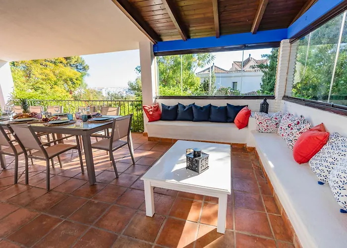 10 Luxe By Lirios Village Villa *
