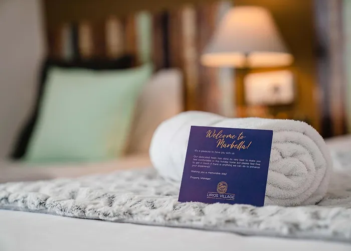 10 Luxe By Lirios Village * Marbellac